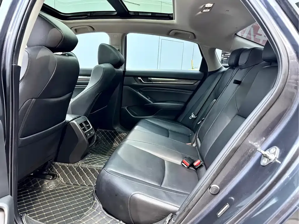 Honda Accord 2022 из CN, фото 10