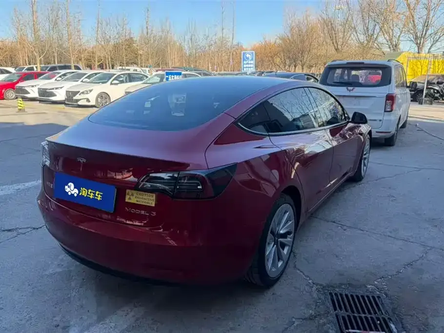 Tesla Model 3 — фото 2