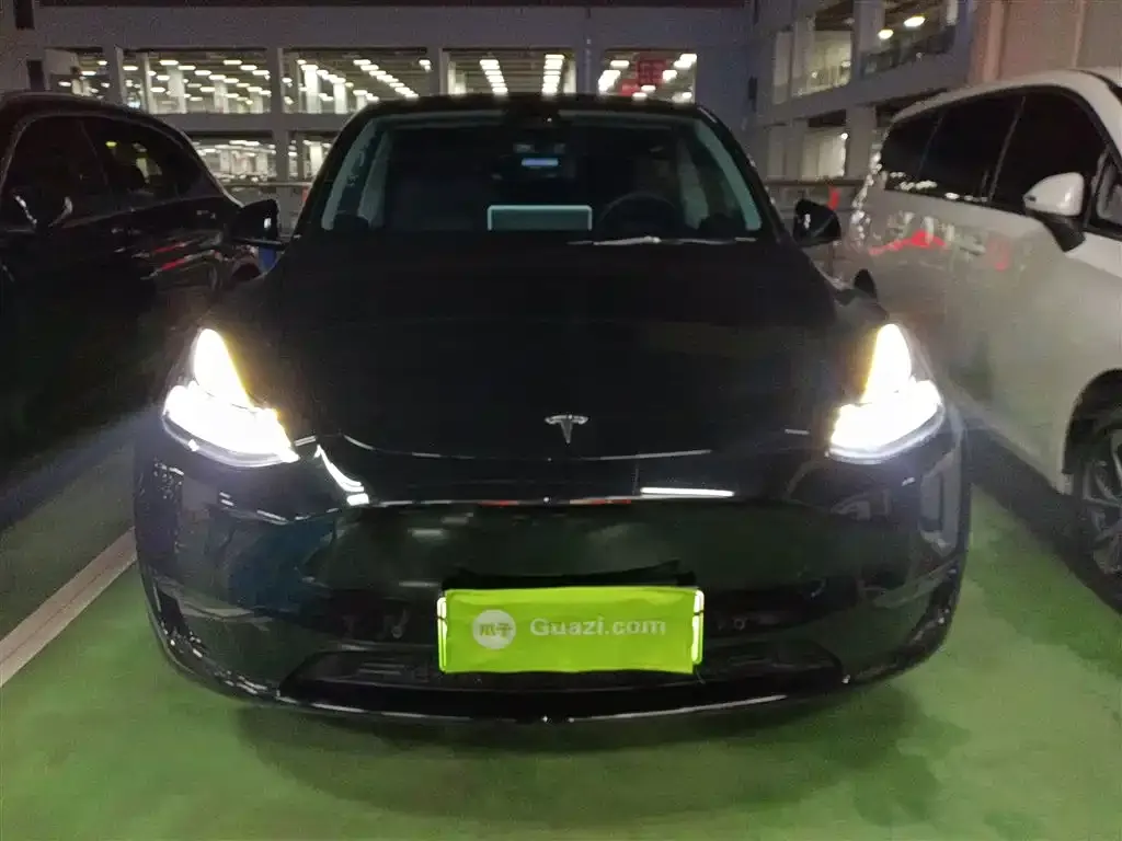 Tesla Model Y — фото 3