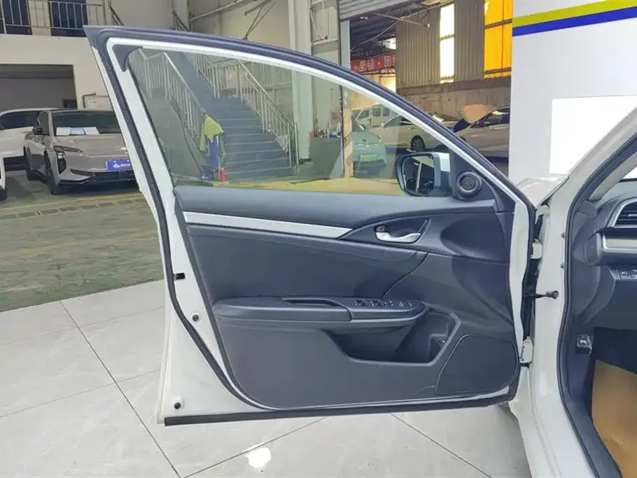 Honda Civic 2022 из CN, фото 9