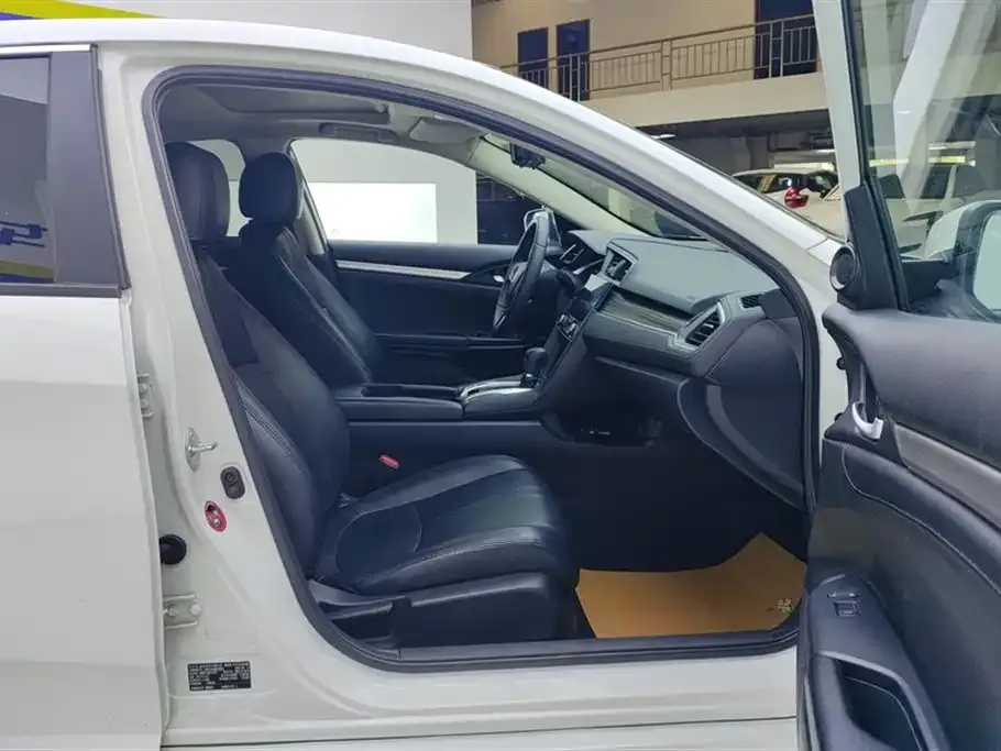 Honda Civic 2022 из CN, фото 8