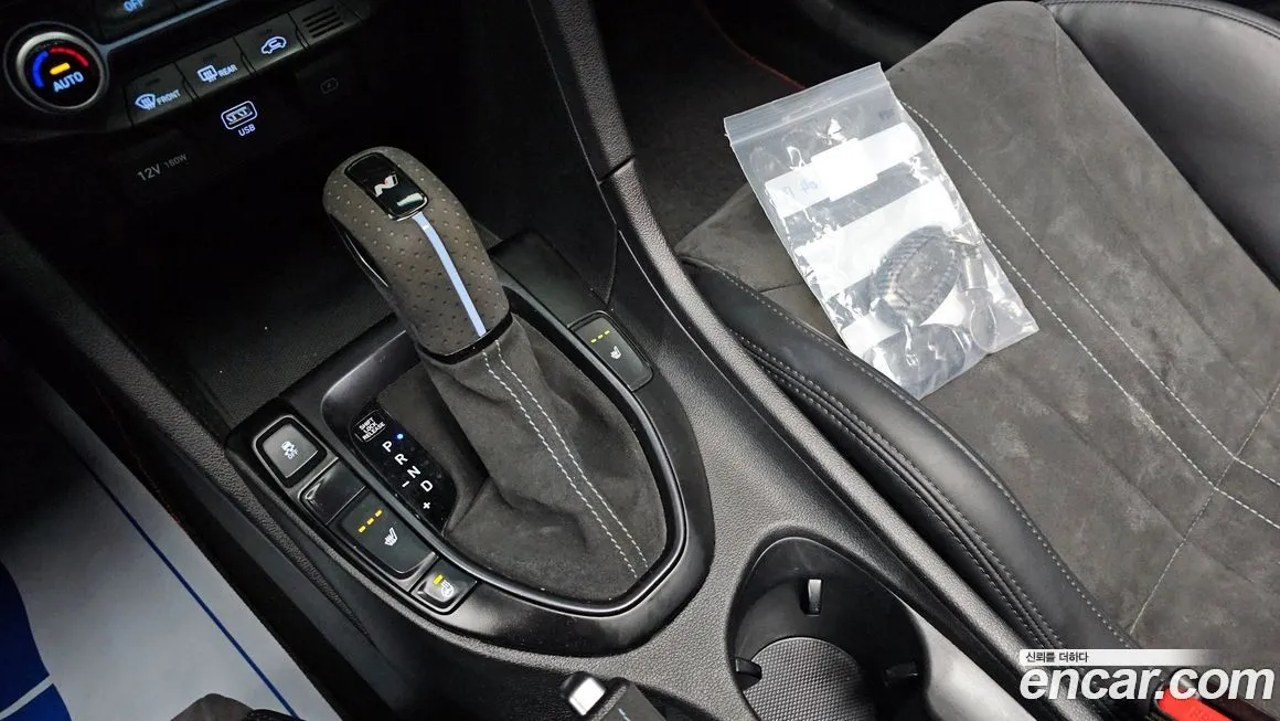 Hyundai Veloster 2023 из KR, фото 9