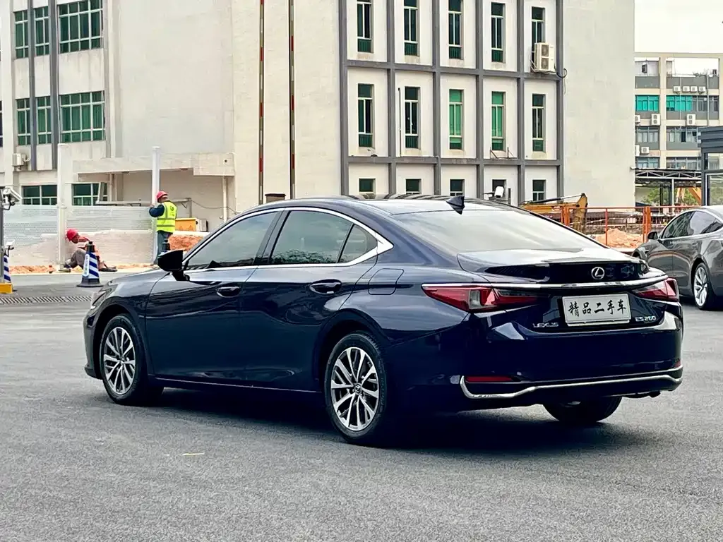 Lexus ES 2024 из CN, фото 9
