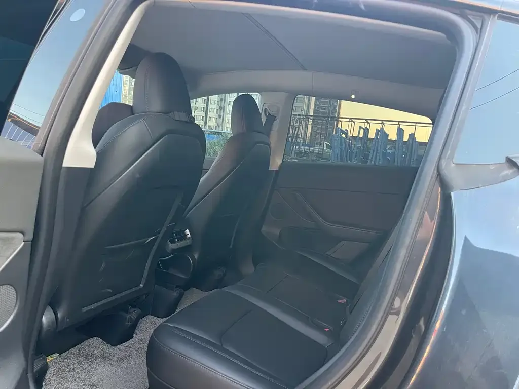 Tesla Model Y 2024 из CN, фото 2