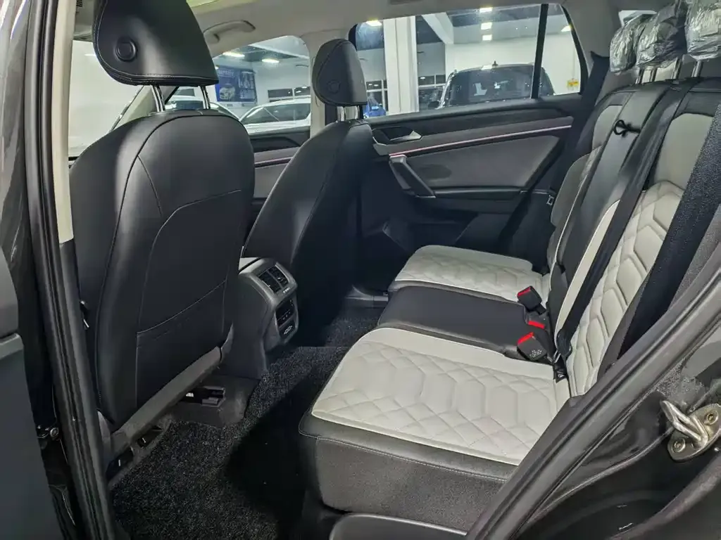 Volkswagen Tayron 2024 из CN, фото 3