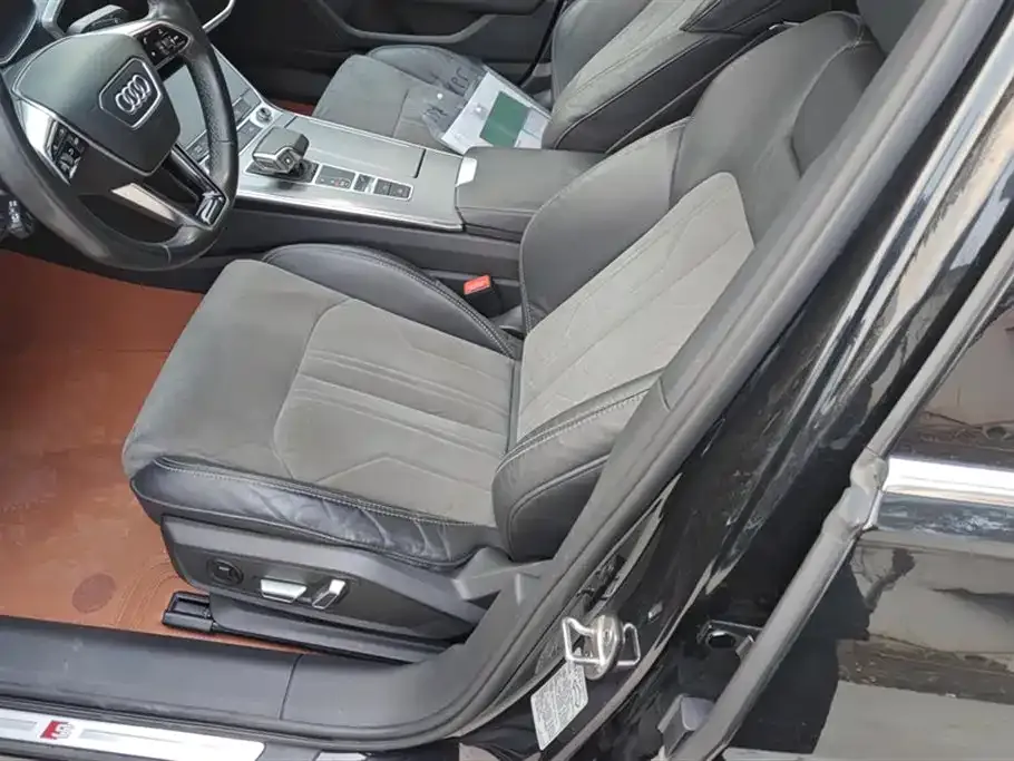 Audi A6L 2022 из CN, фото 9