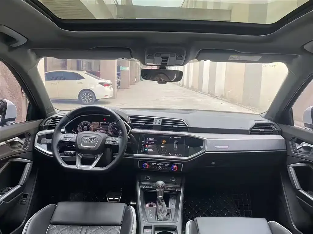 Audi Q3 2024 из CN, фото 5
