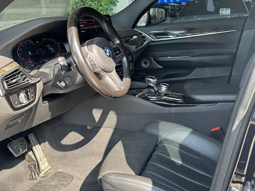 BMW 6 Series GT 2022 из CN, фото 10