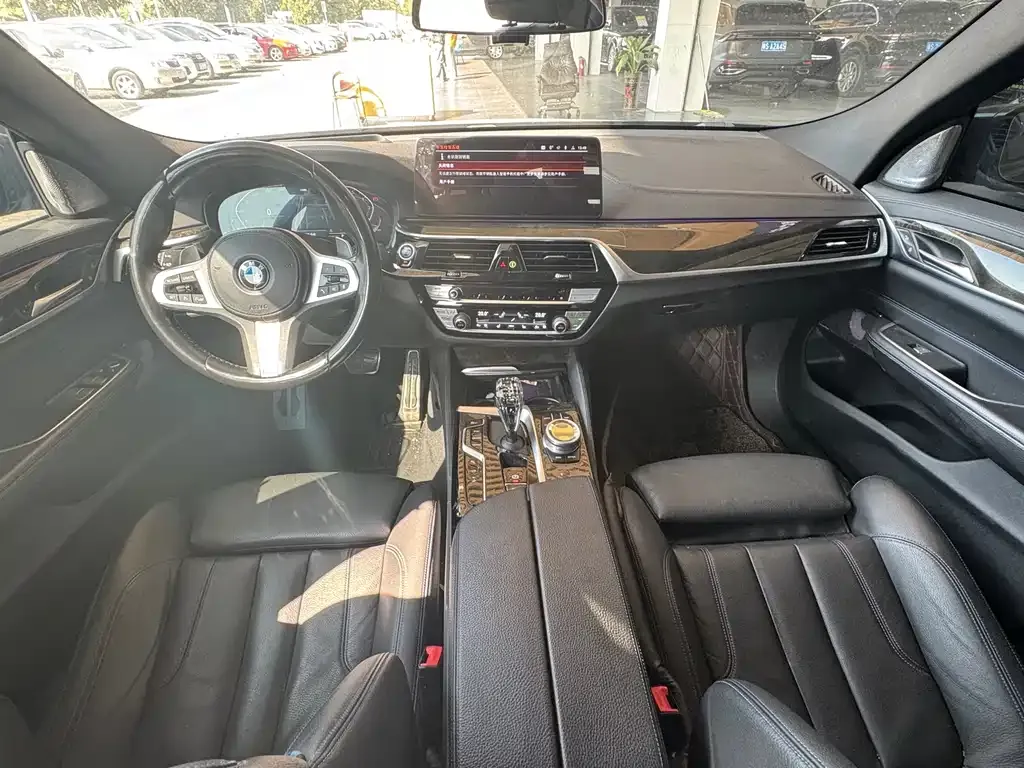 BMW 6 Series GT 2022 из CN, фото 7