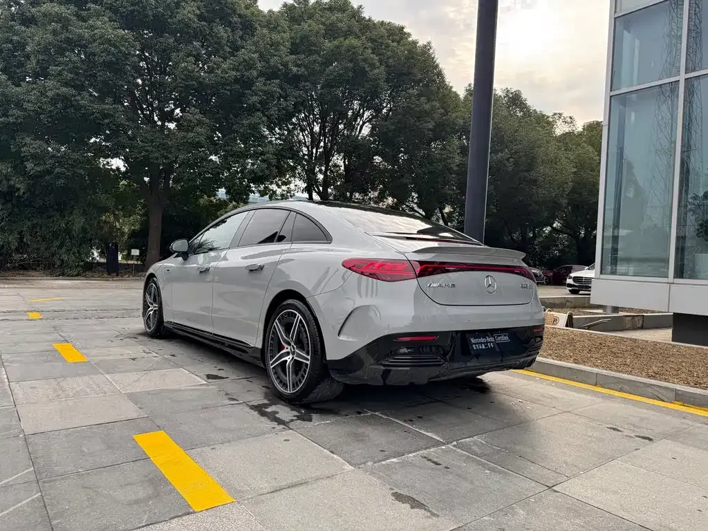 Mercedes-Benz EQE AMG 2023 из CN, фото 3