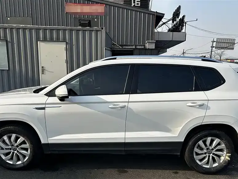 Volkswagen Tharu 2022 из CN, фото 4