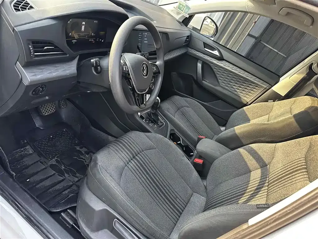 Volkswagen Tharu 2022 из CN, фото 5