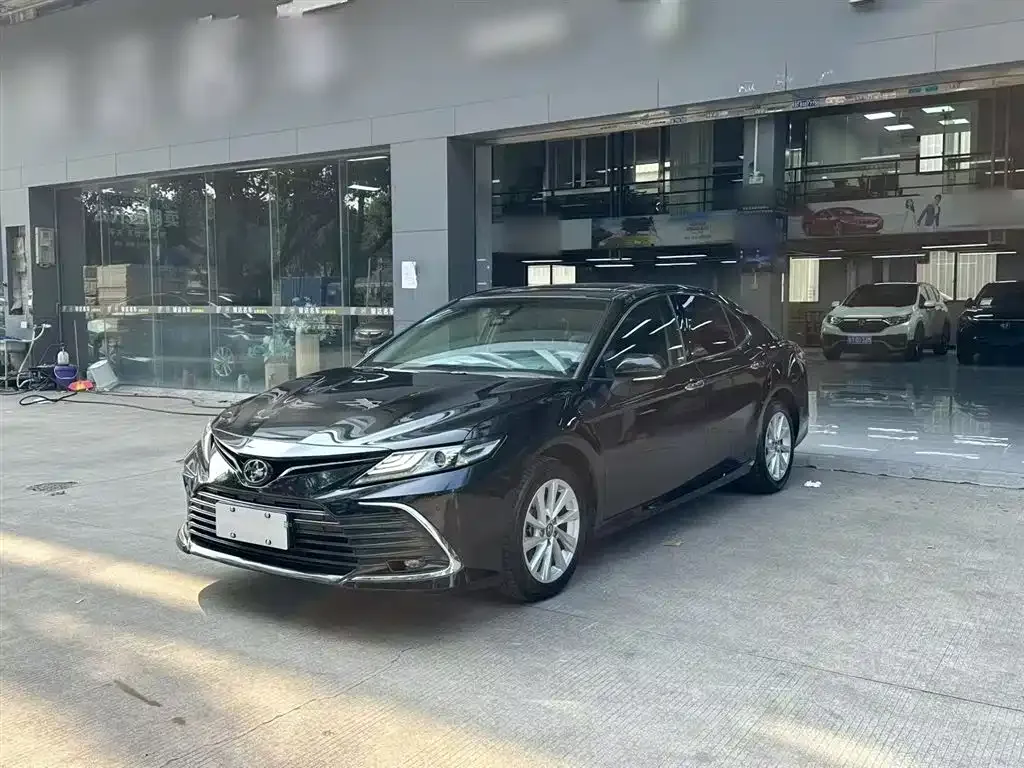 Toyota Camry 2021 из CN, фото 2