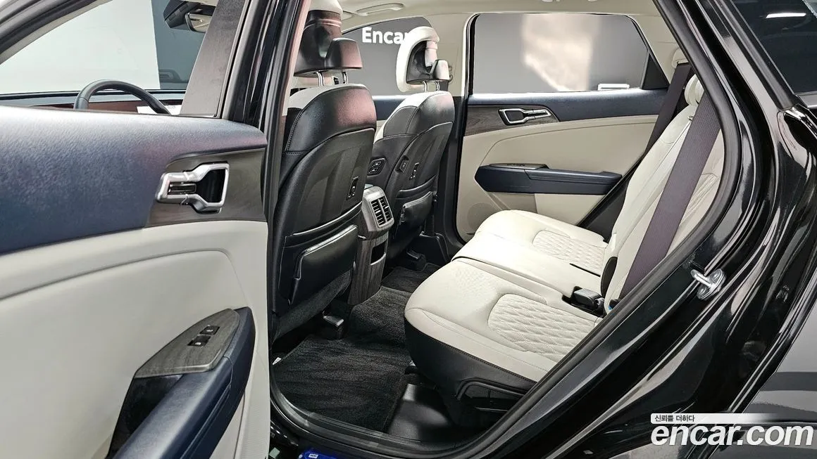 Kia Sportage — фото 10