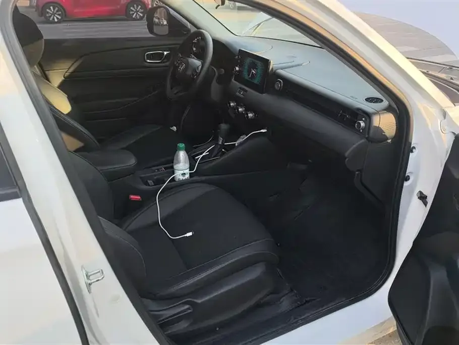 Honda Vezel 2024 из CN, фото 4