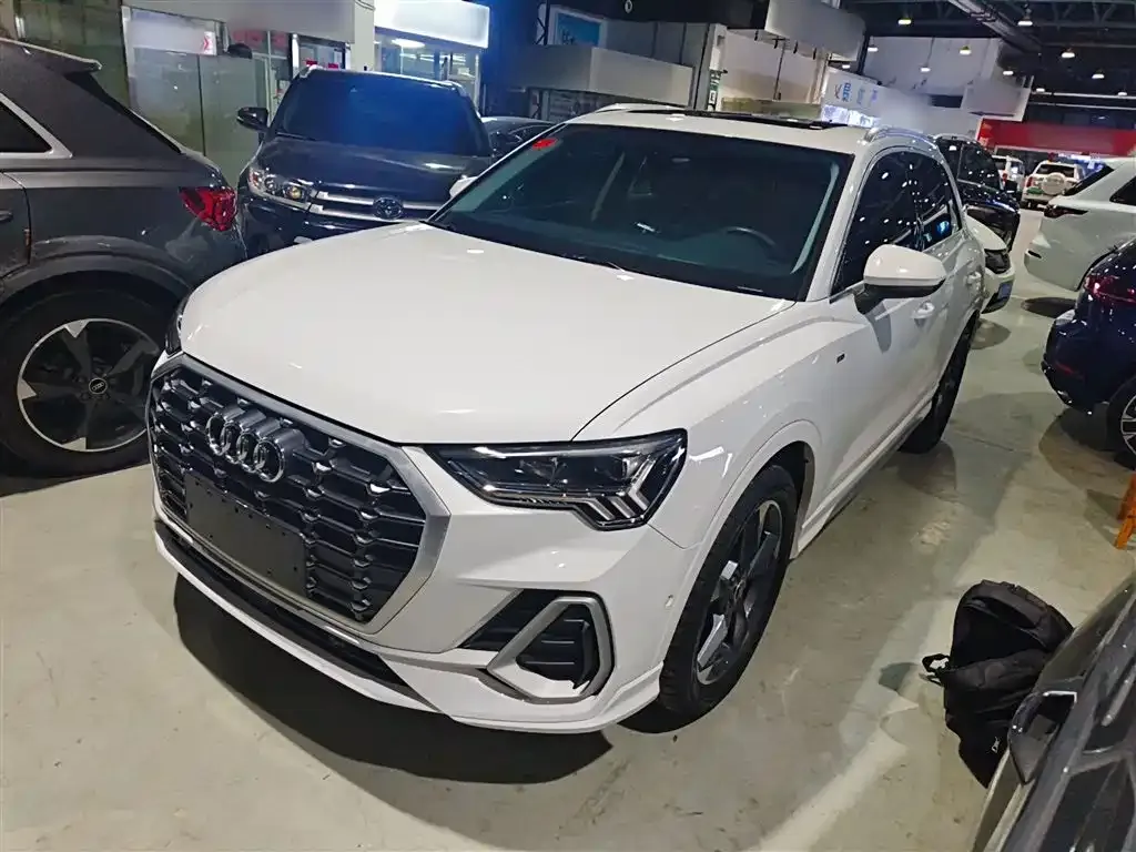 Audi Q3 2022 из CN, фото 1