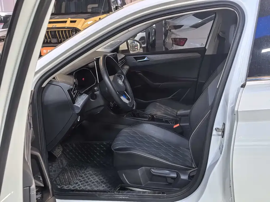 Volkswagen Sagitar 2023 из CN, фото 6