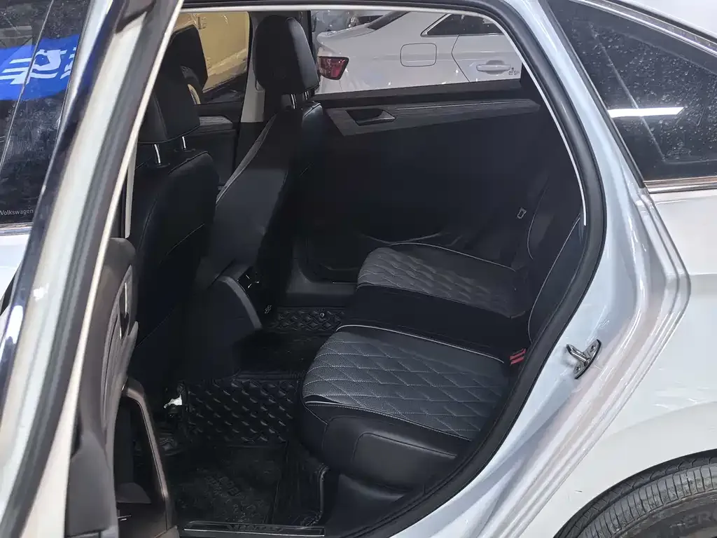 Volkswagen Sagitar 2023 из CN, фото 3