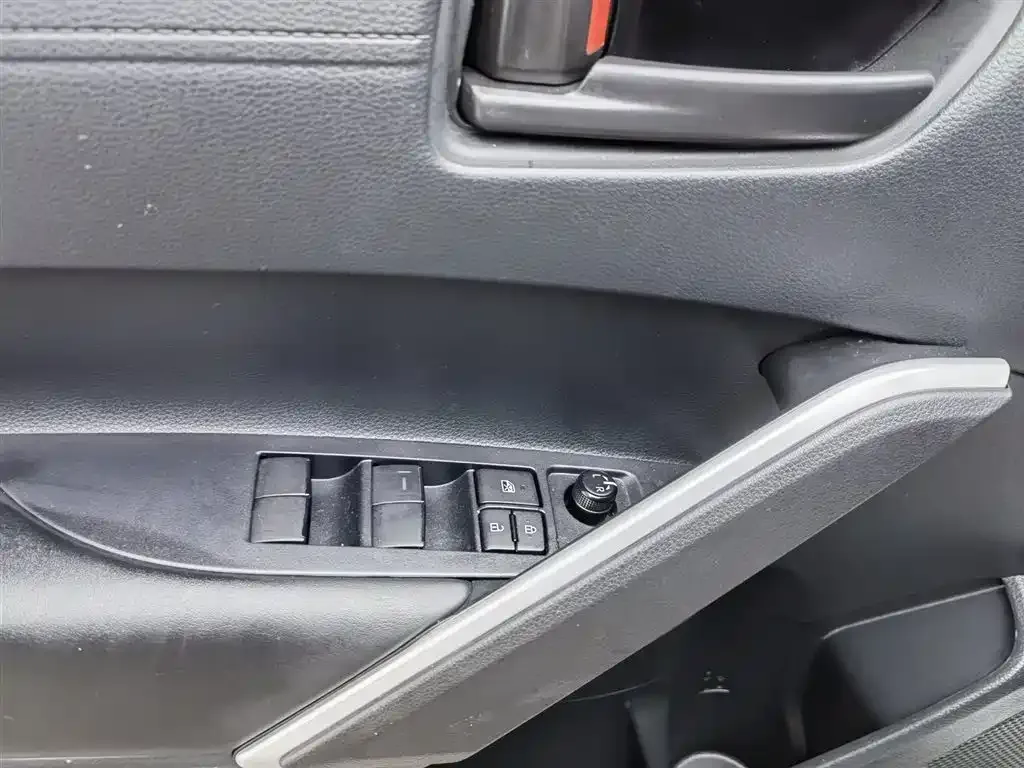 [object Object] Corolla Cross 2023 из CN, фото 9