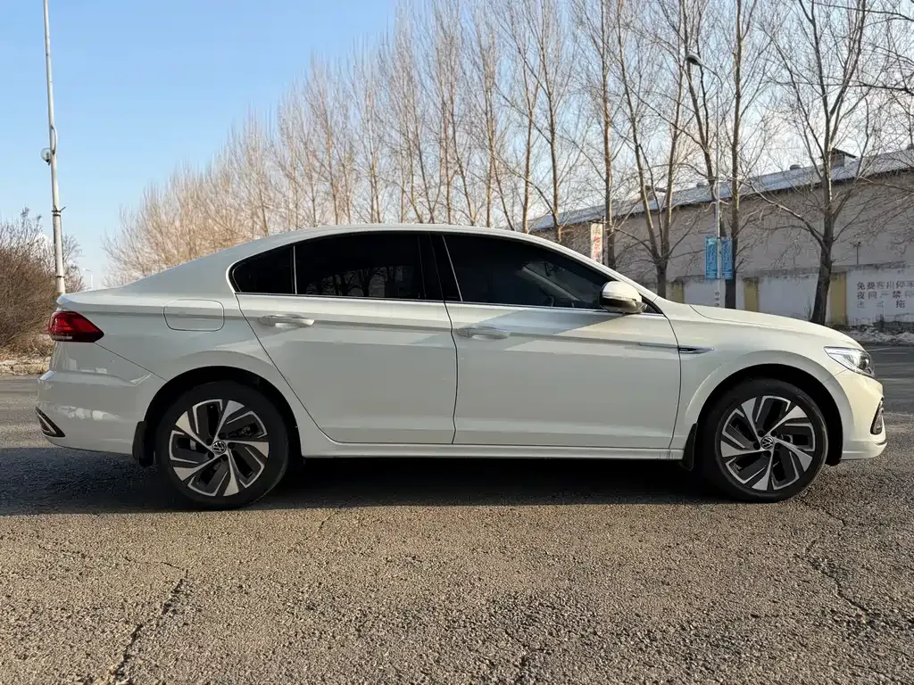 Volkswagen Bora 2023 из CN, фото 10
