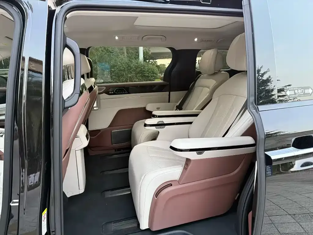 BYD Xia 2025 из CN, фото 3