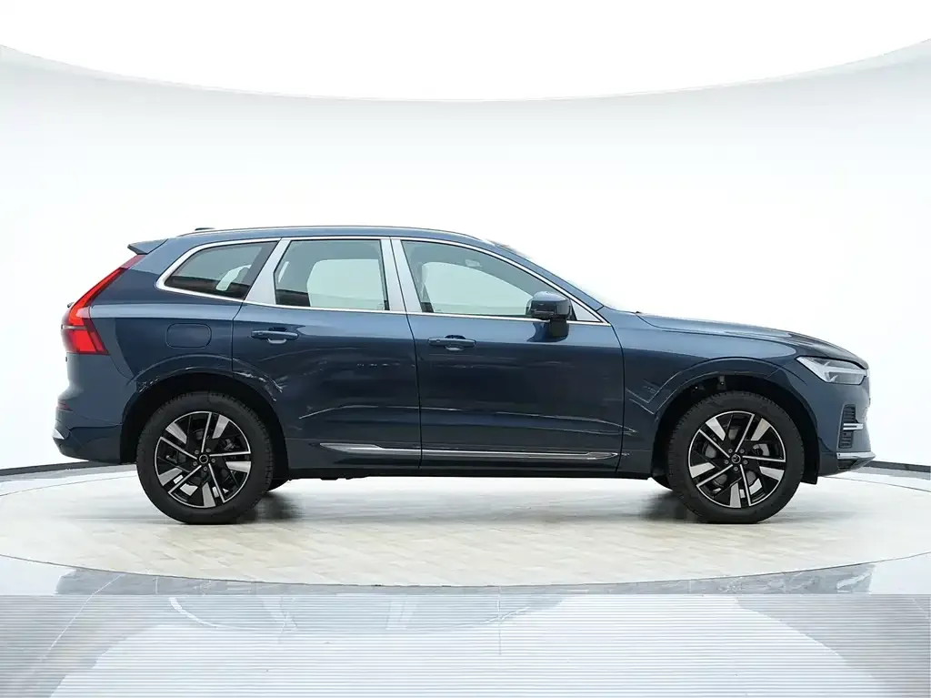 Volvo XC60 — фото 3