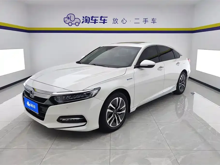 Honda Accord — фото 1