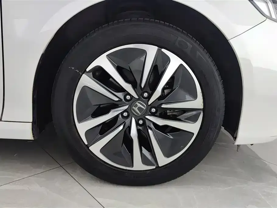 Honda Accord — фото 6