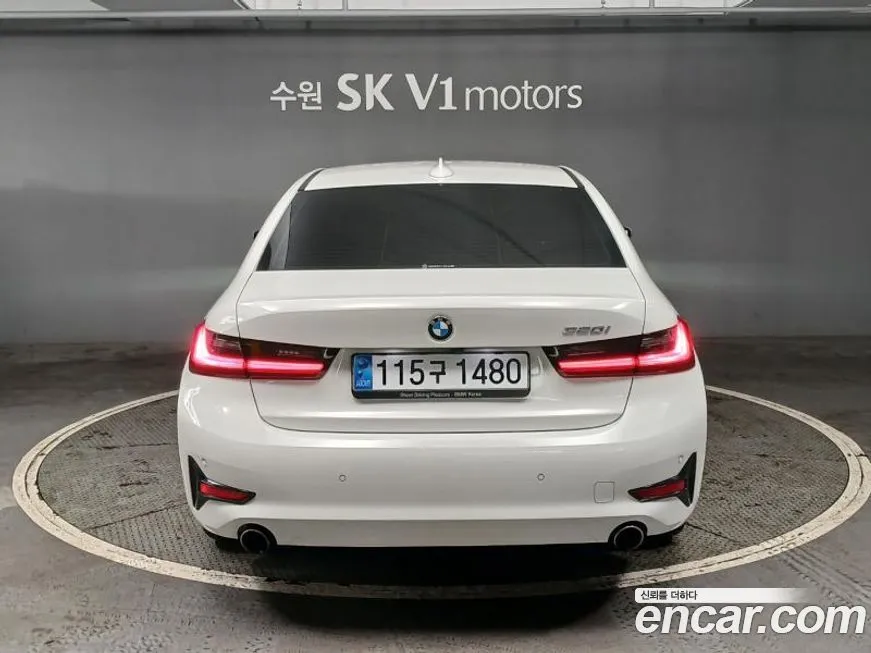 BMW 3-Series — фото 10