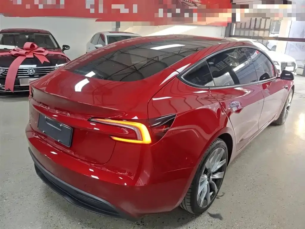 Tesla Model 3 2023 из CN, фото 2