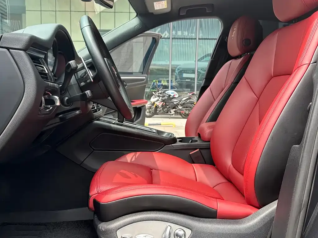 Porsche Macan 2023 из CN, фото 4