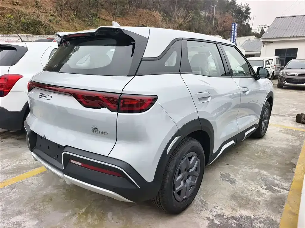 BYD Yuan UP 2025 из CN, фото 3