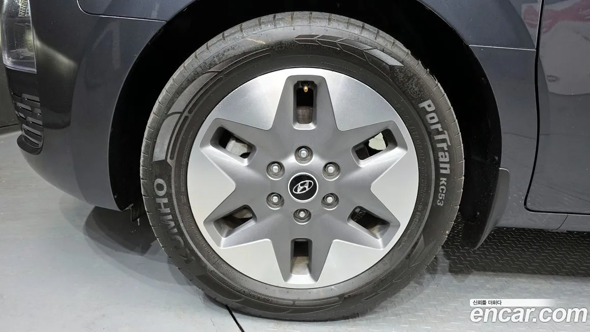 Hyundai Staria 2023 из KR, фото 8