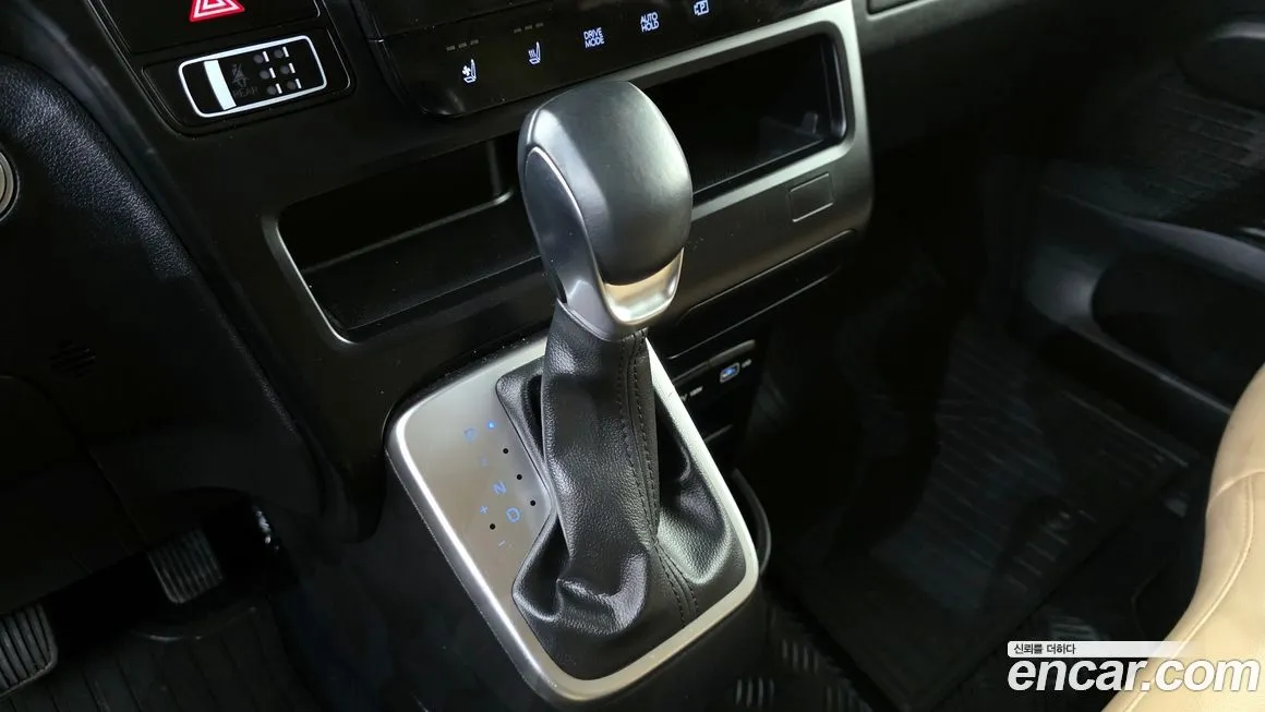 Hyundai Staria 2023 из KR, фото 4