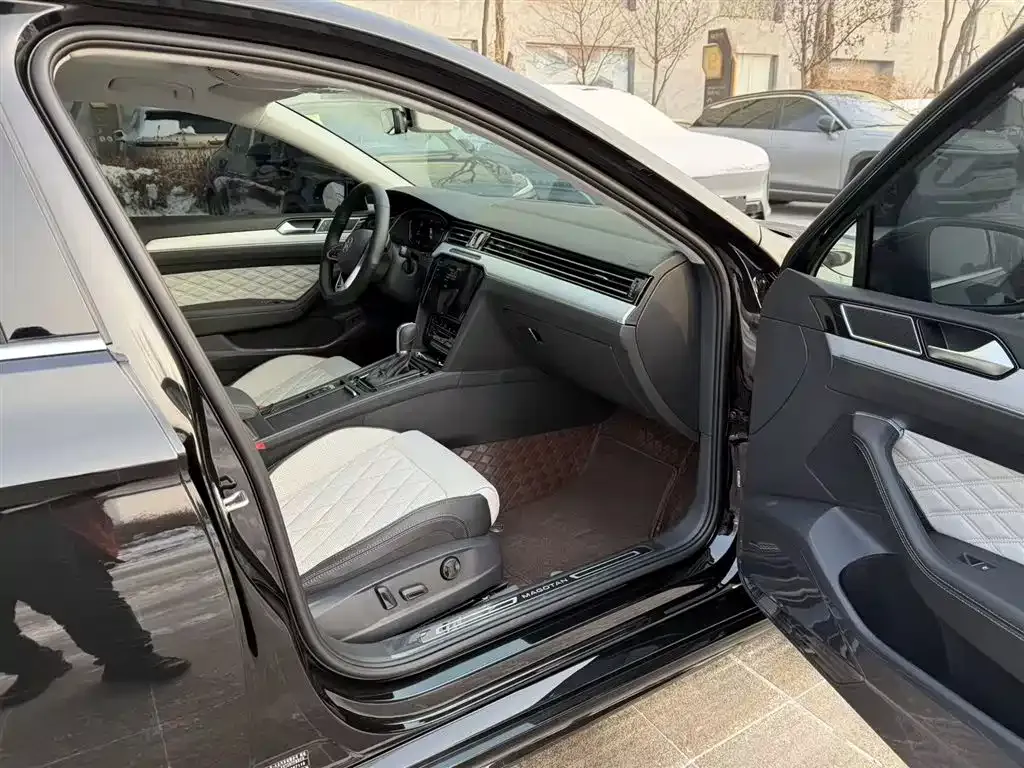 Volkswagen Magotan 2025 из CN, фото 3