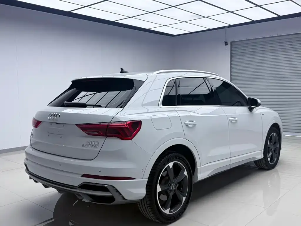 Audi Q3 2021 из CN, фото 3