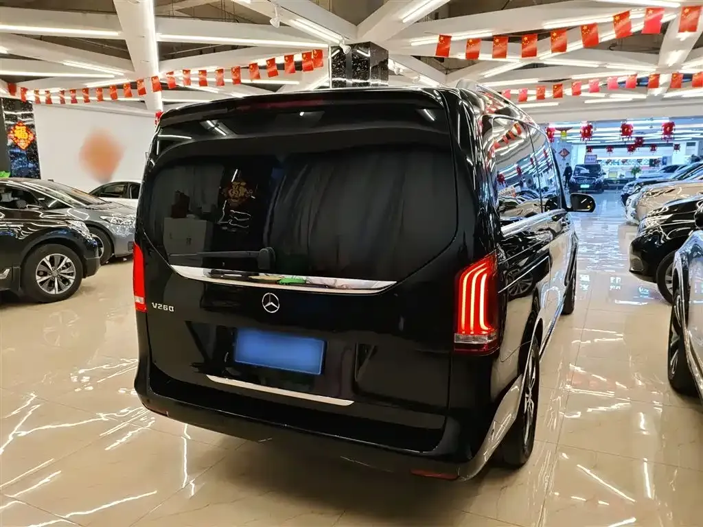 Mercedes-Benz V-Class 2023 из CN, фото 9
