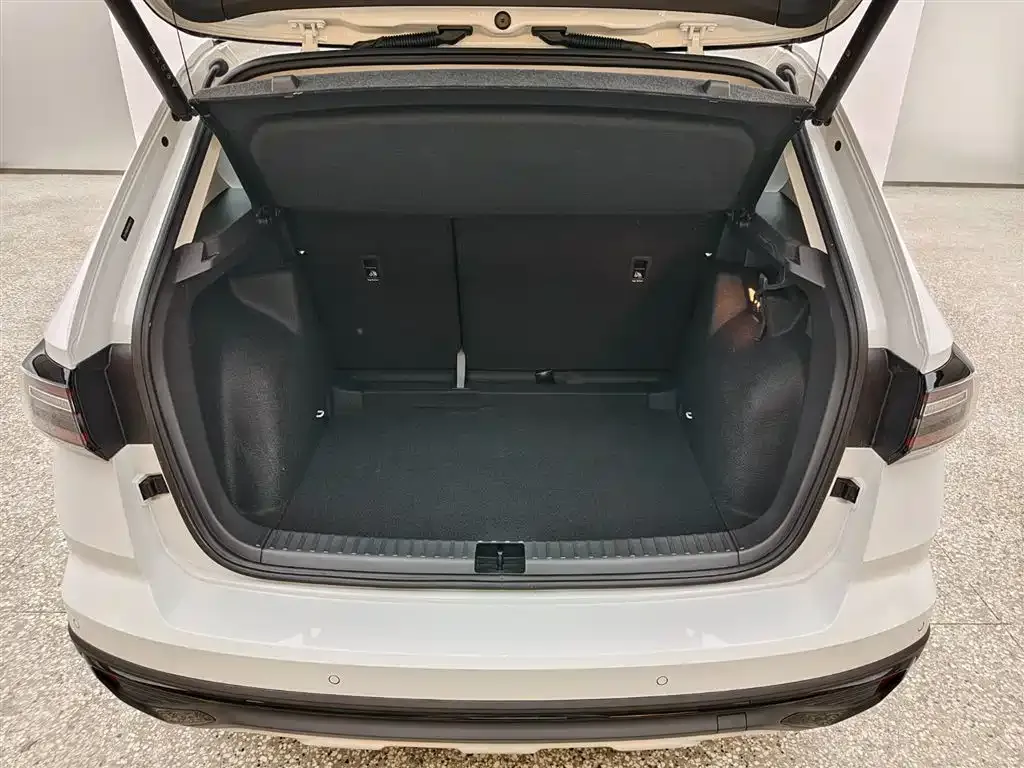 Volkswagen Tharu 2024 из CN, фото 3