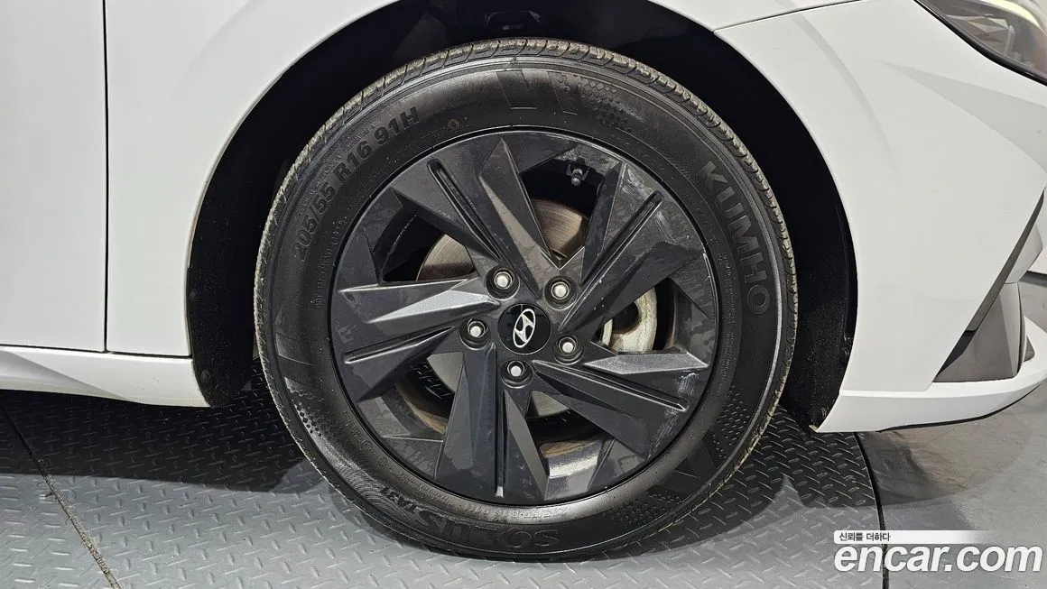 Hyundai AVANTE — фото 6