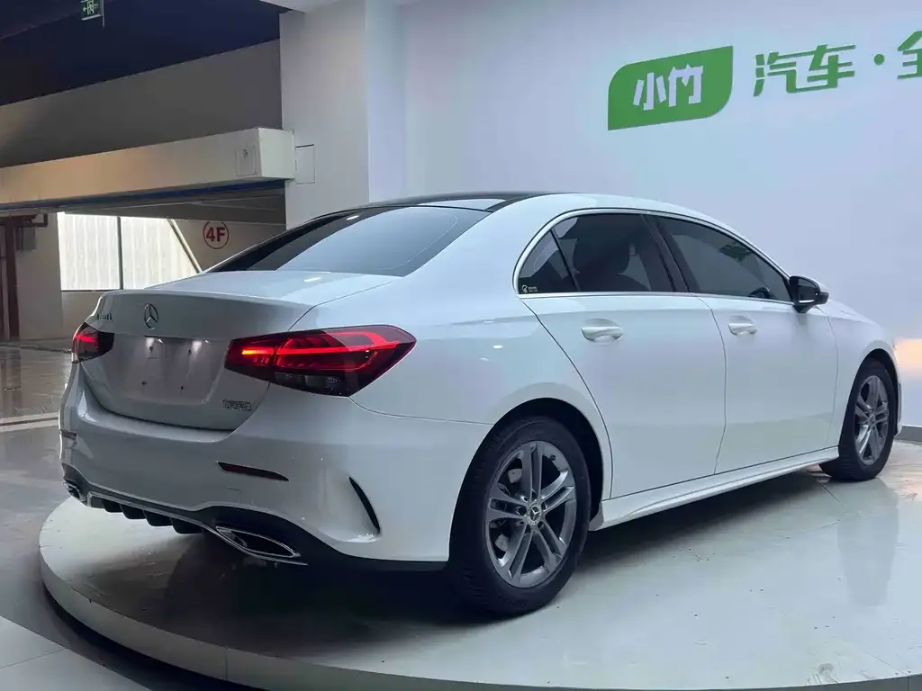 Mercedes-Benz A-Class 2023 из CN, фото 10