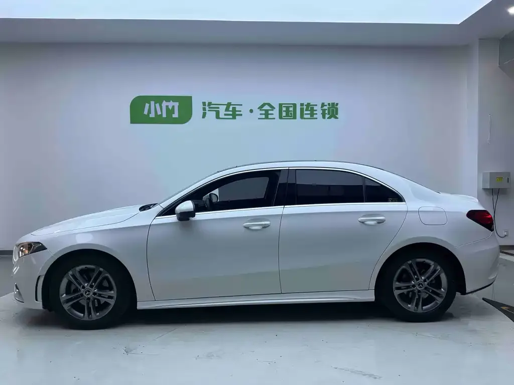 Mercedes-Benz A-Class 2023 из CN, фото 2