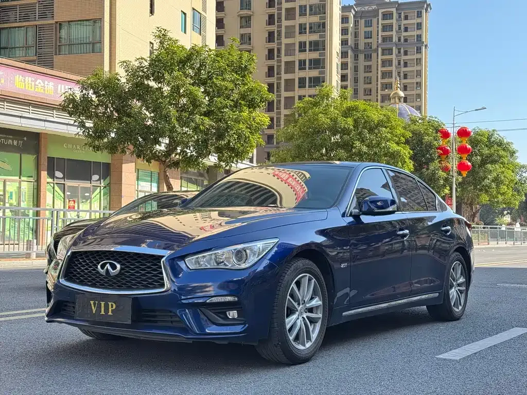 Infiniti Q50L 2021 из CN, фото 1