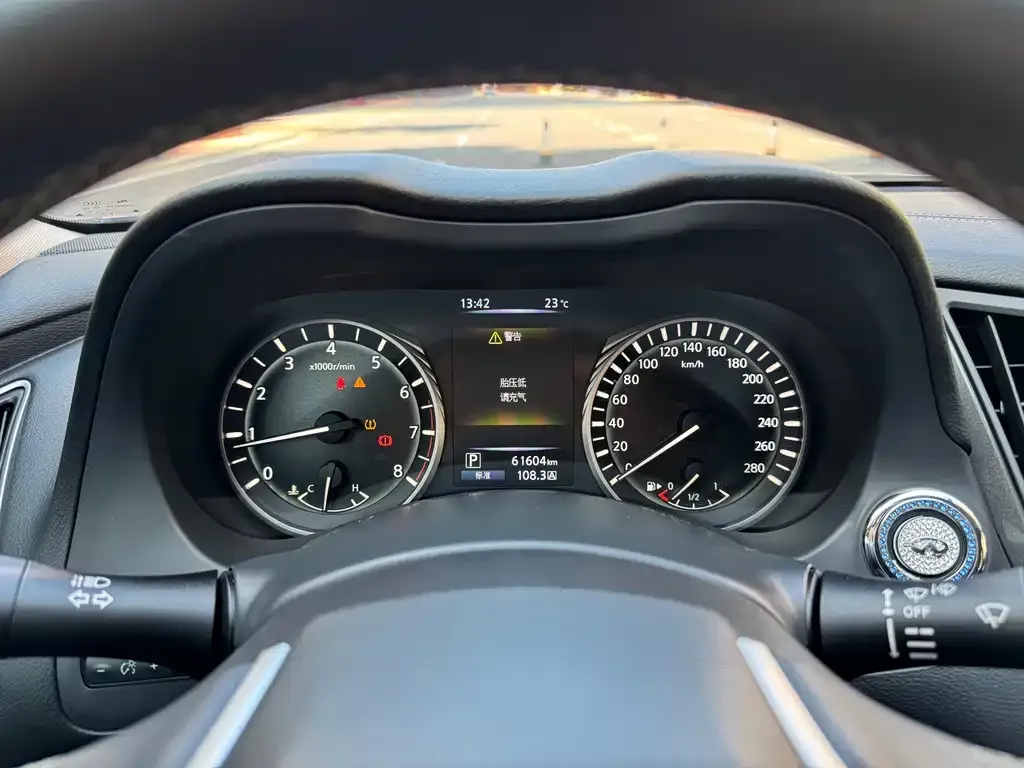 Infiniti Q50L 2021 из CN, фото 5