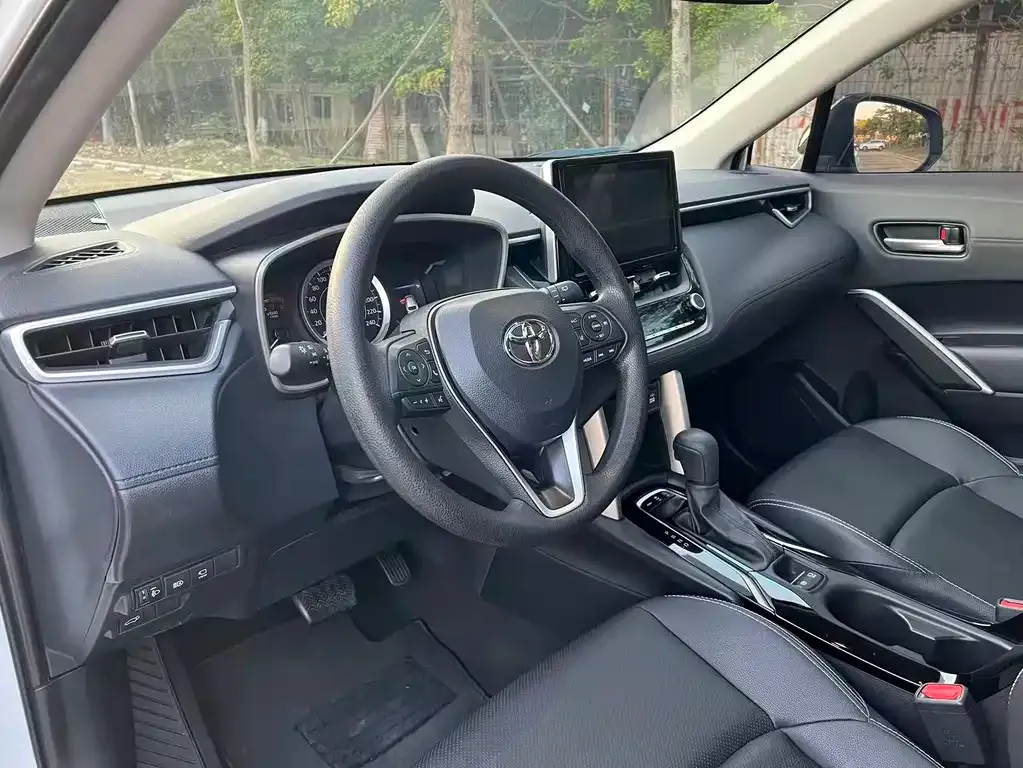Toyota Frontlander 2022 из CN, фото 10