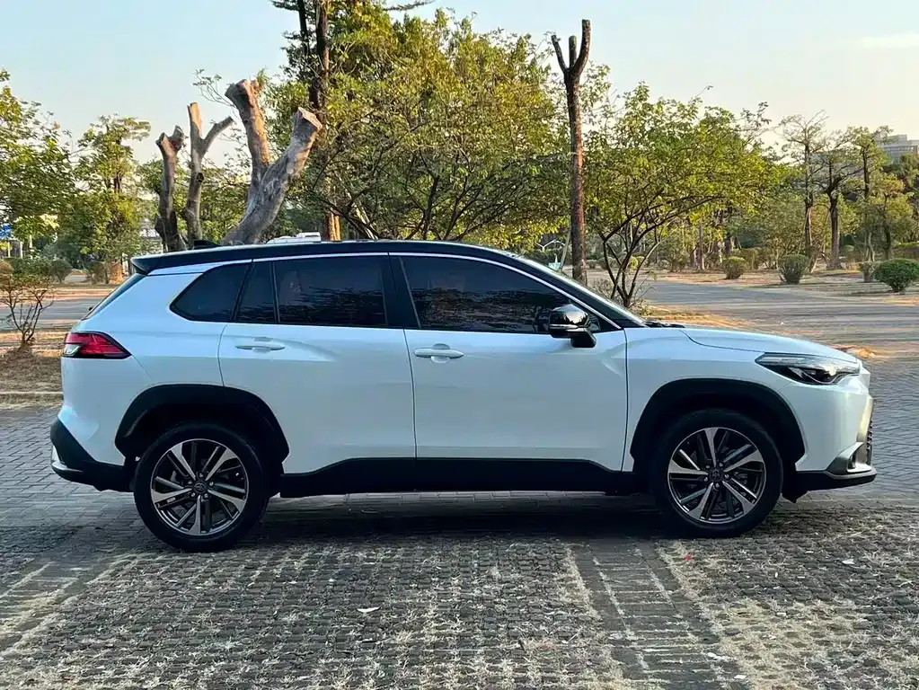 Toyota Frontlander 2022 из CN, фото 4