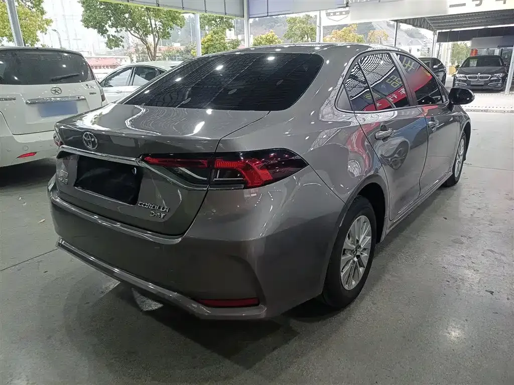Toyota Corolla 2023 из CN, фото 7