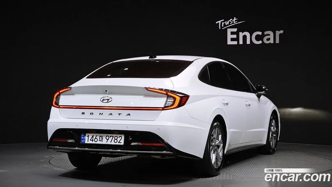Hyundai Sonata 2023 из KR, фото 3