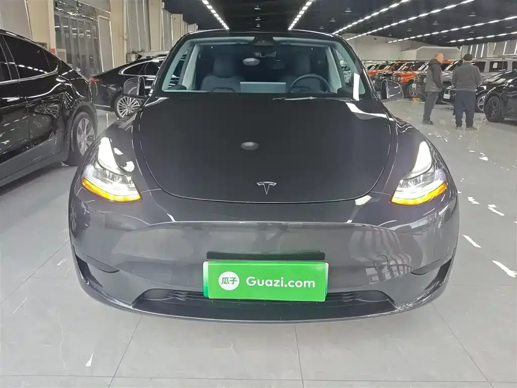 Tesla Model Y 2024 из CN, фото 2