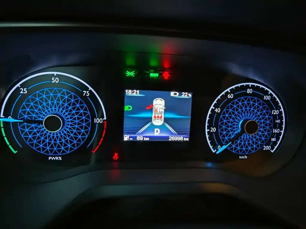 Hongqi E-QM5 2025 из CN, фото 3