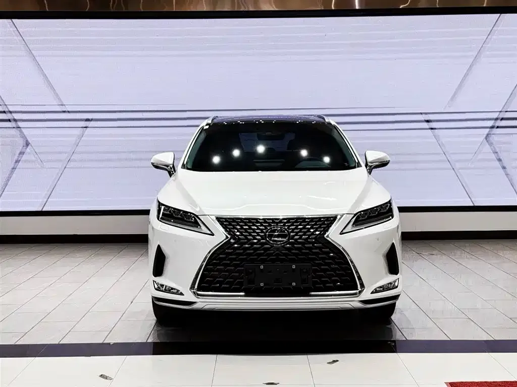 Lexus RX — фото 8